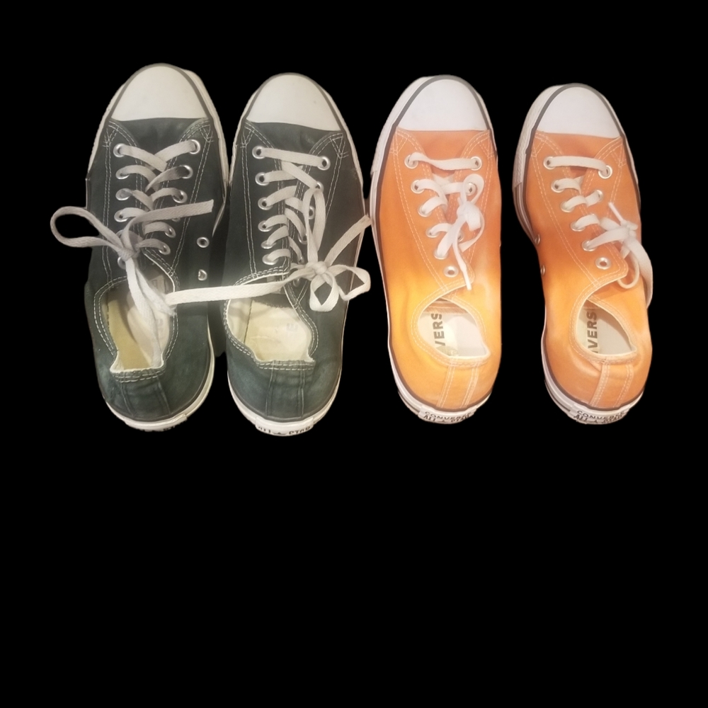 2 pair Converse Chuck Taylor Men SZ 8 Women SZ 10 Orange & Dark Blue
